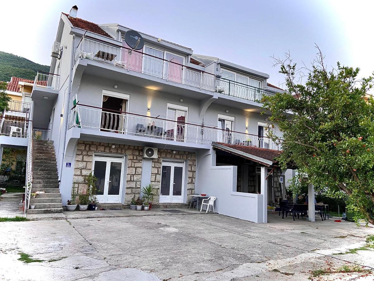 Banicevic Apartmani Ðenovići Exteriér fotografie