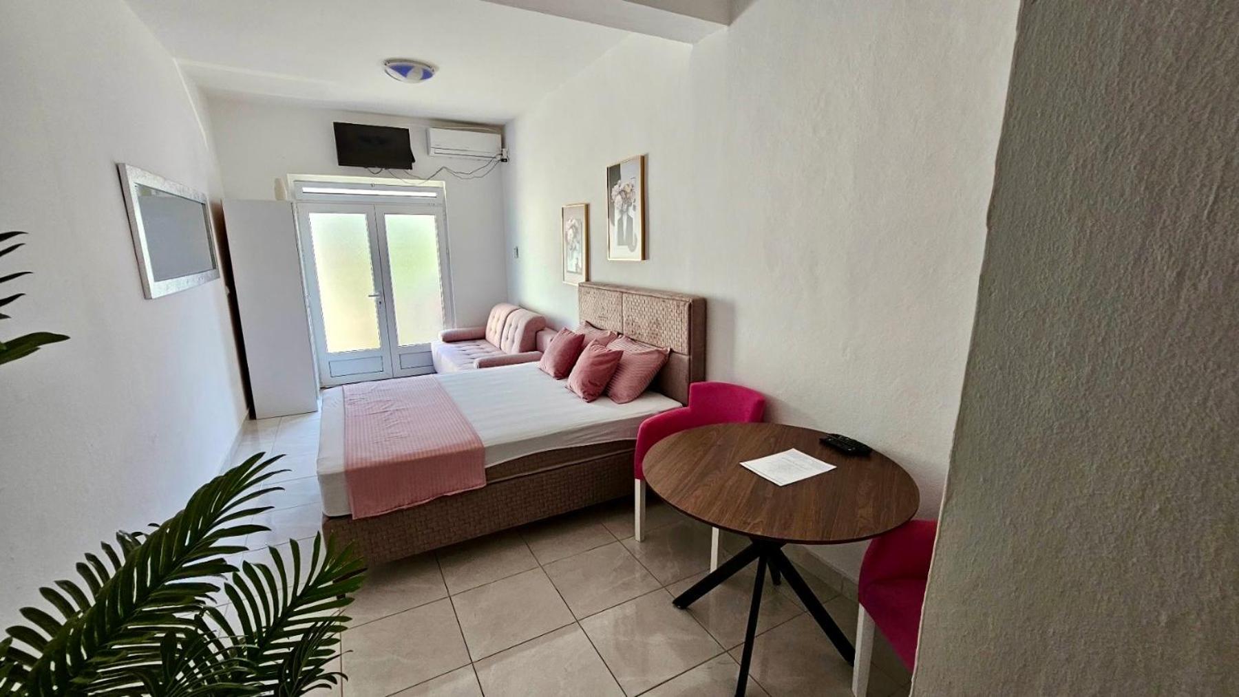Banicevic Apartmani Ðenovići Exteriér fotografie